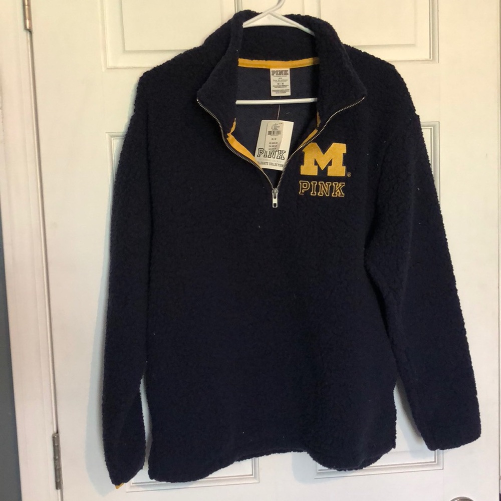 VS PINK Michigan Sherpa